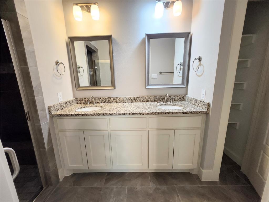 Westgate Station - Residential Lease