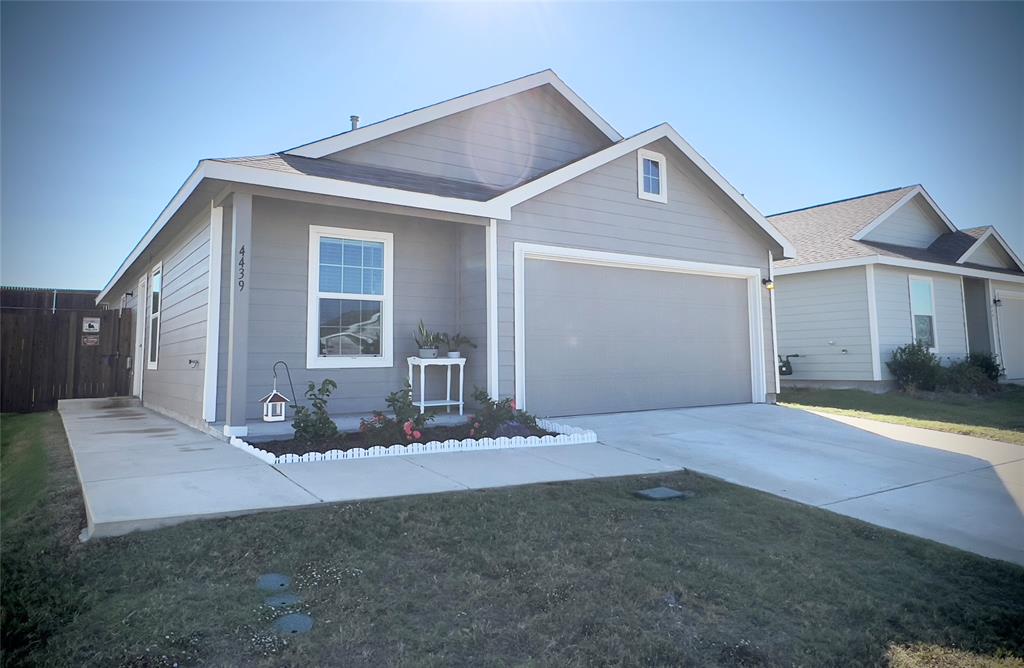 Trinity Xing Ph 4 - Residential