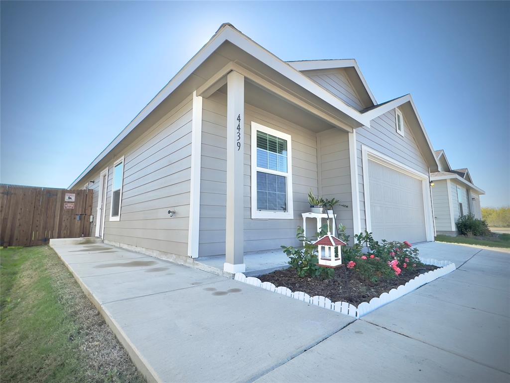 Trinity Xing Ph 4 - Residential