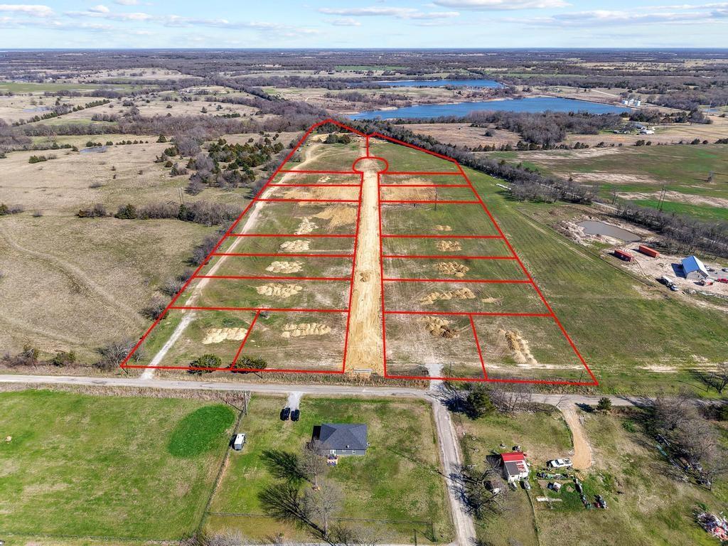 355 Roundtree Circle