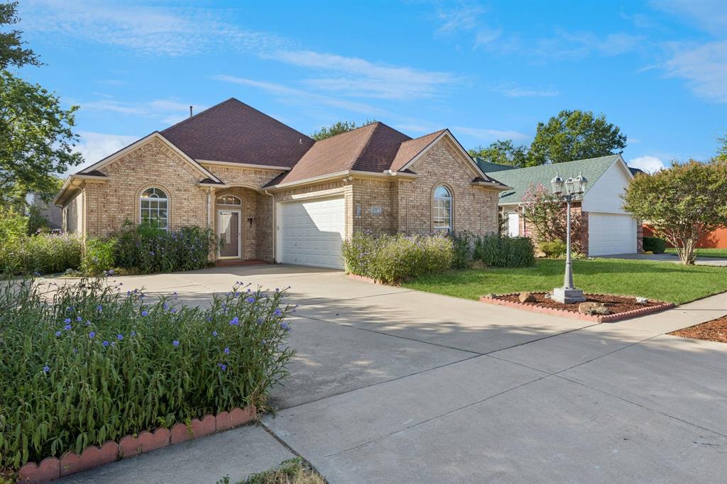 1727 Ridgecrest Drive