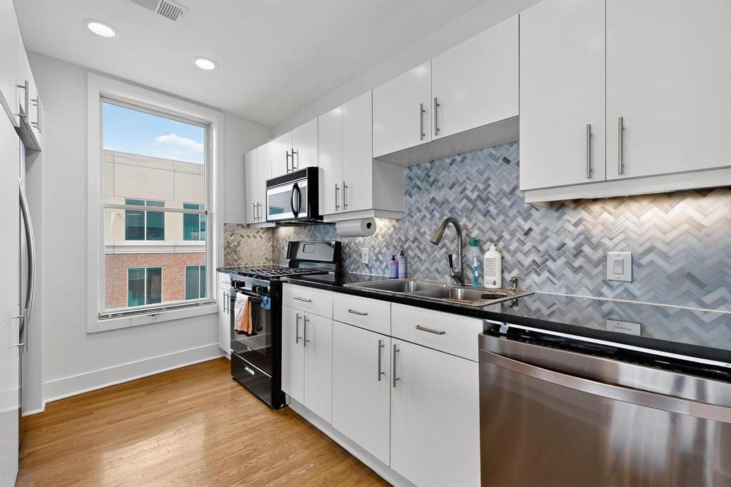 Aventura Condos - Residential