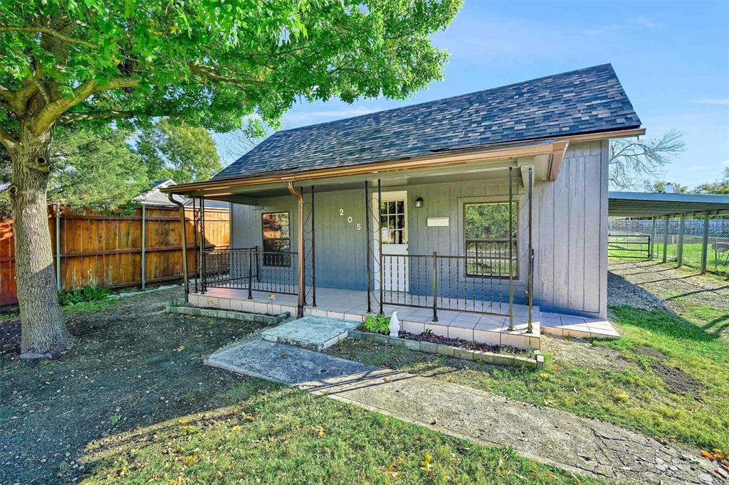 205 N Bean Street