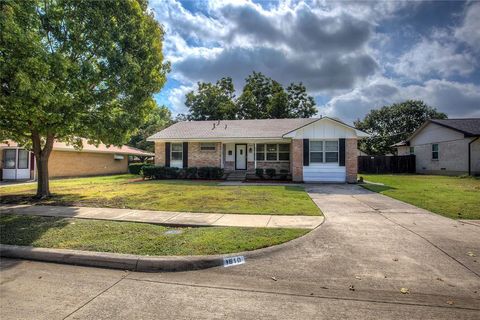 Tiny photo for 1610 17th Street, Plano, TX 75074 (MLS # 21099082)