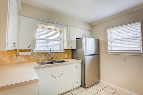 Tiny photo for 1610 17th Street, Plano, TX 75074 (MLS # 21099082)