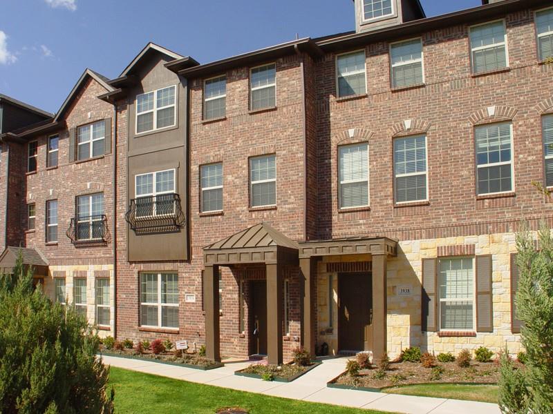 View Addison, TX 75001 townhome