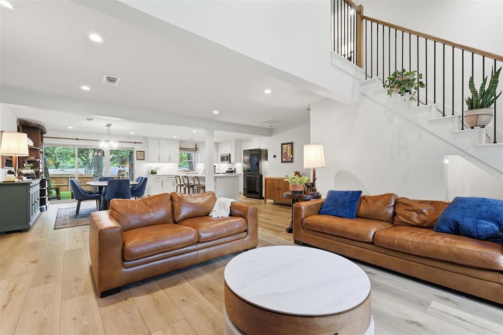 858 Highland Village Road
