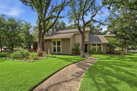 Property photo of 858 Highland Village Road, Highland Village, TX 75077