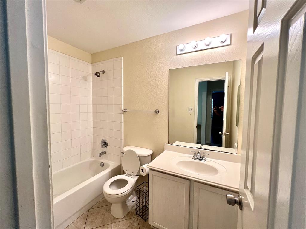 Meadows Of Birmingham Ph 1 - Residential Lease