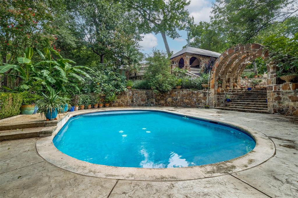 Mazzurco Crowley Estates - Residential