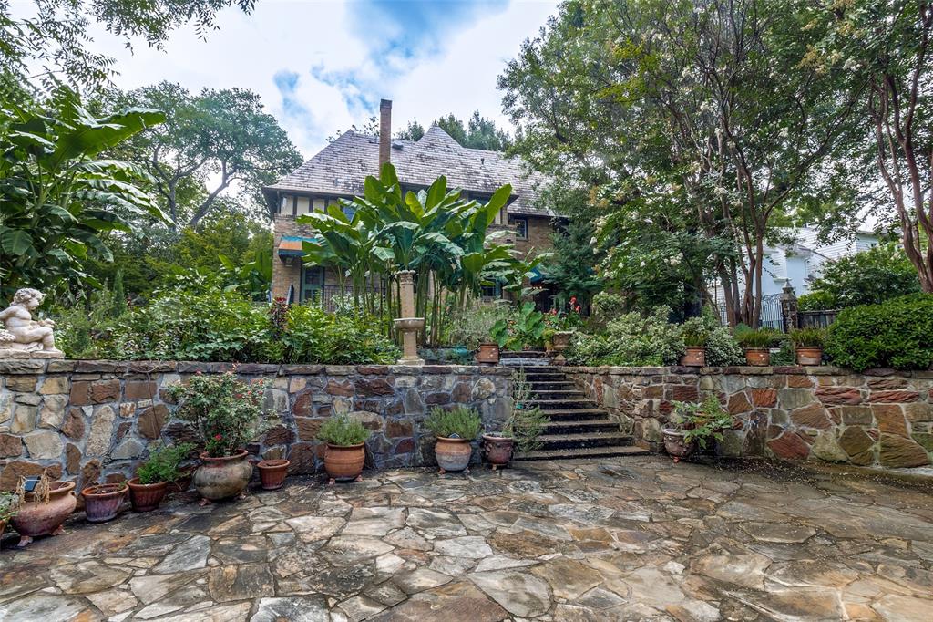 Mazzurco Crowley Estates - Residential