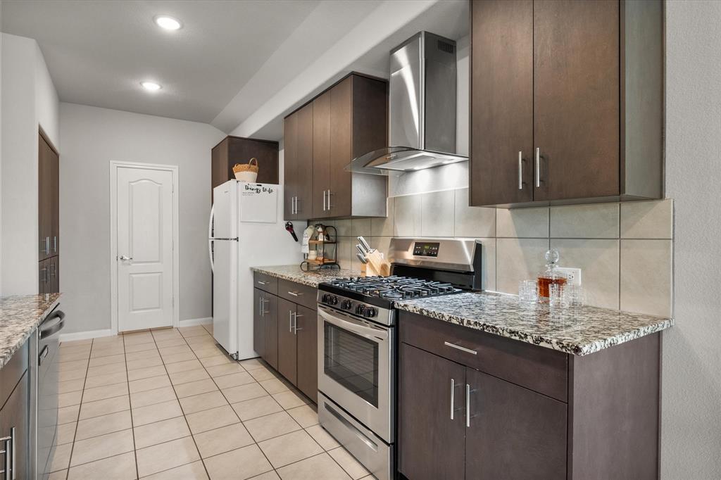 1100 Nighthawk Trail