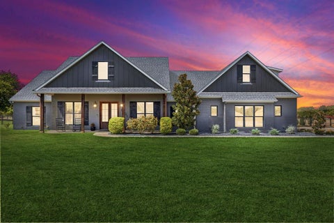 Photo of 8201 Cutter Corral Court, Fort Worth, TX 76126 (MLS # 21393073)
