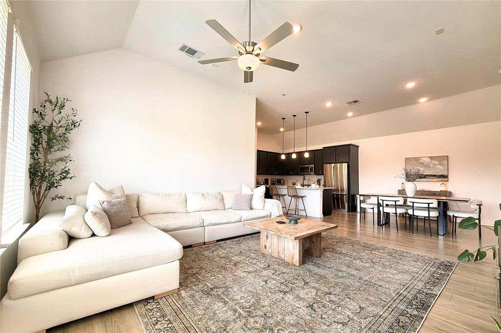 Photo of 1314 Broadview Drive, Garland, TX 75042 (MLS # 21350127)