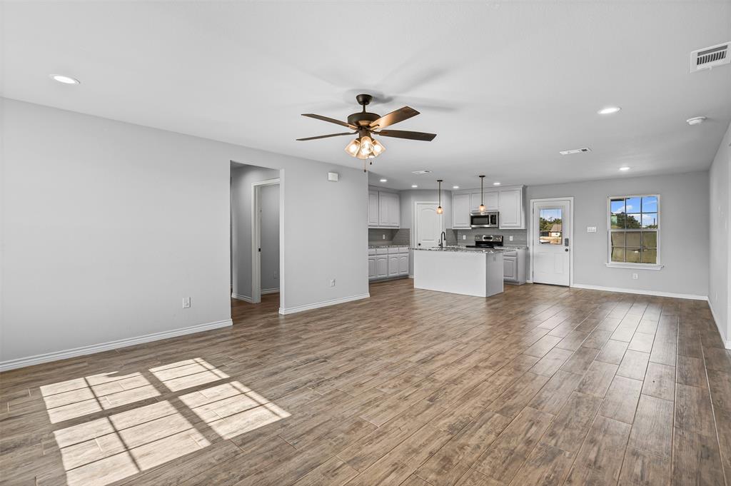 512 Pecan Tree Court