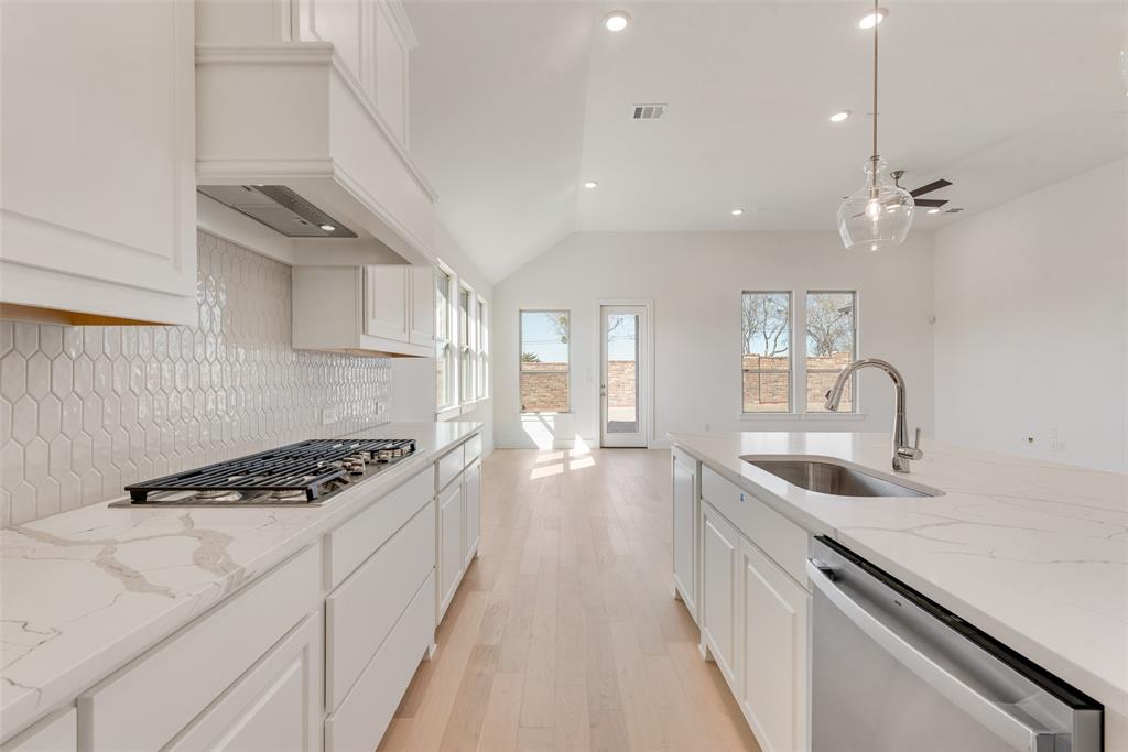 Devonshire Village 19 - Residential