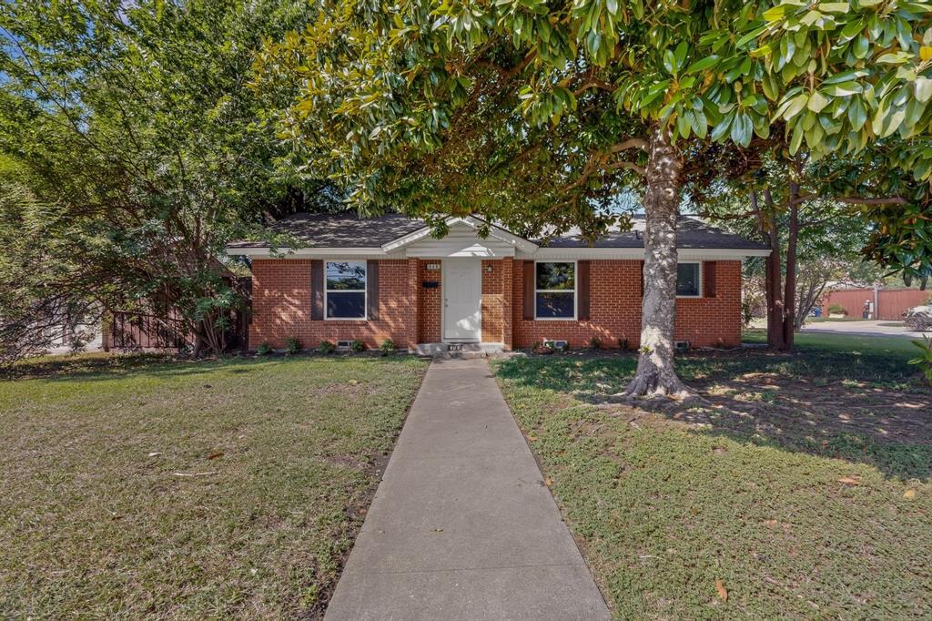 405 Easton Road