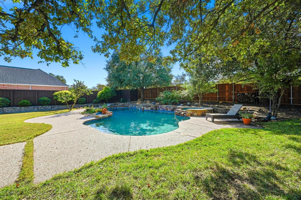 Highland Village, Texas 75077, United States, 5 Bedrooms Bedrooms, ,4 BathroomsBathrooms,Residential,Active,236408