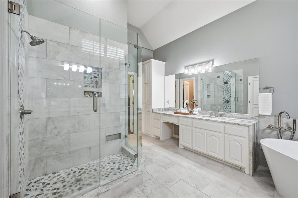 Highland Village, Texas 75077, United States, 5 Bedrooms Bedrooms, ,4 BathroomsBathrooms,Residential,Active,236408