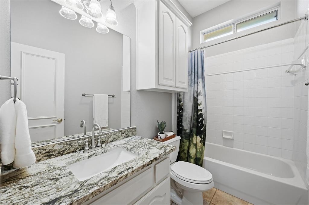 Highland Village, Texas 75077, United States, 5 Bedrooms Bedrooms, ,4 BathroomsBathrooms,Residential,Active,236408