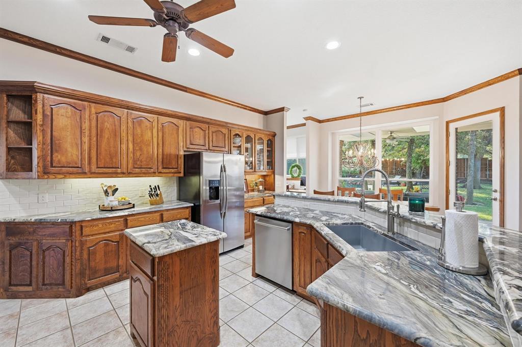 Highland Village, Texas 75077, United States, 5 Bedrooms Bedrooms, ,4 BathroomsBathrooms,Residential,Active,236408