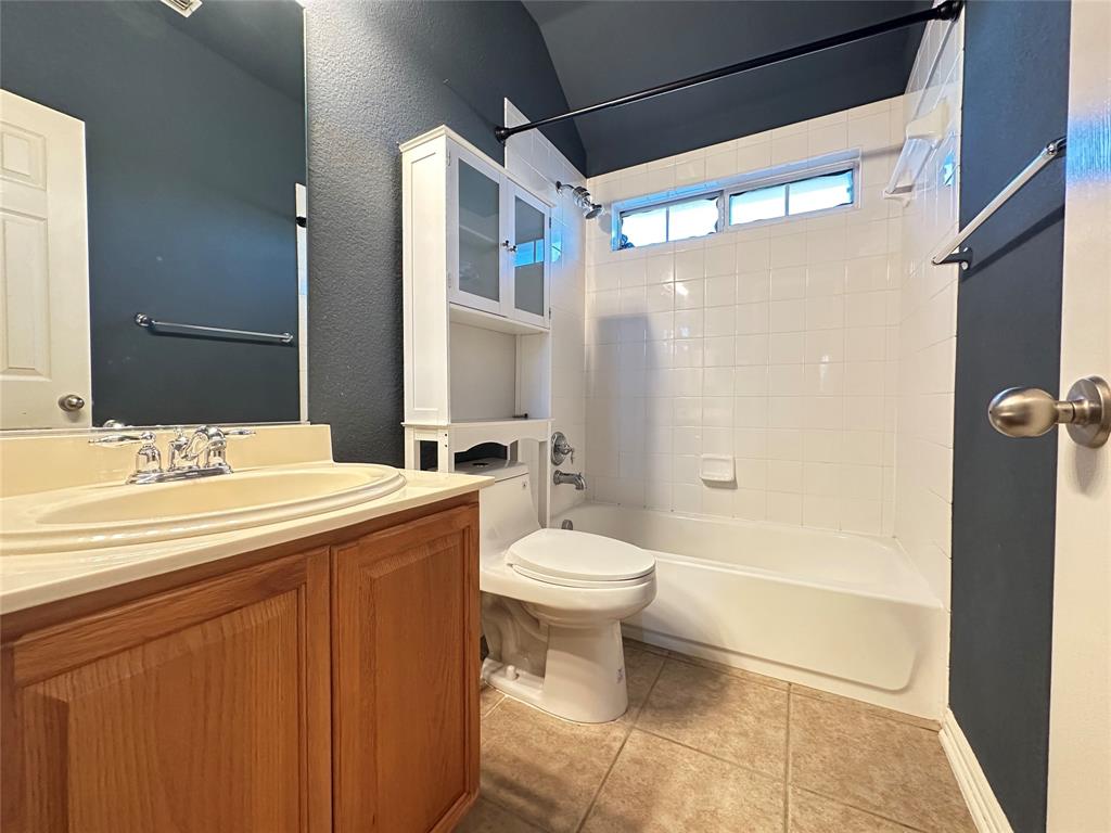 Quail Creek Twnhs Add - Residential Lease