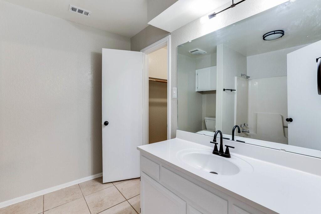 Shady Valley Duplexes Add - Residential Lease