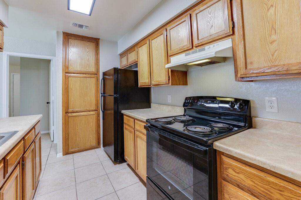 Shady Valley Duplexes Add - Residential Lease