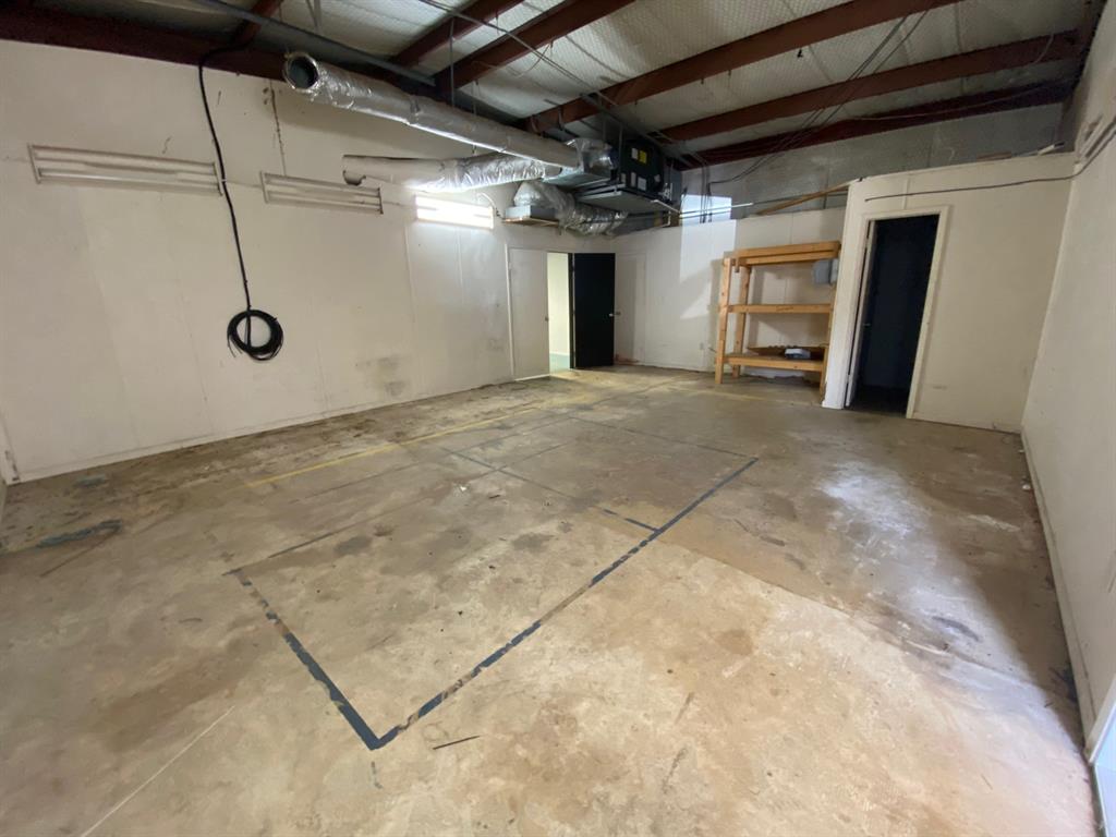 A100327 - A0327 C DEAN - Commercial Lease