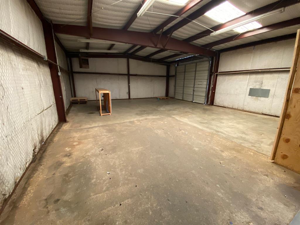 A100327 - A0327 C DEAN - Commercial Lease