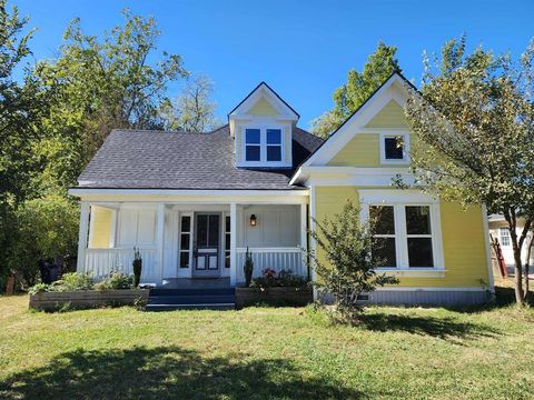 3912 Gordon Street Greenville TX 75401