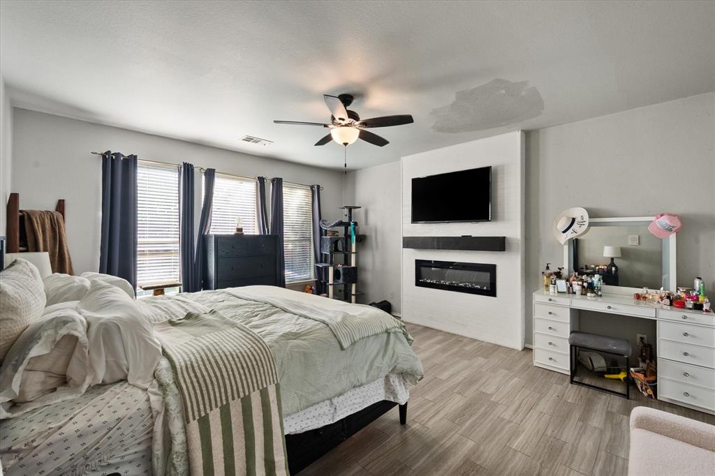 Villages At Spring Lake The - Residential