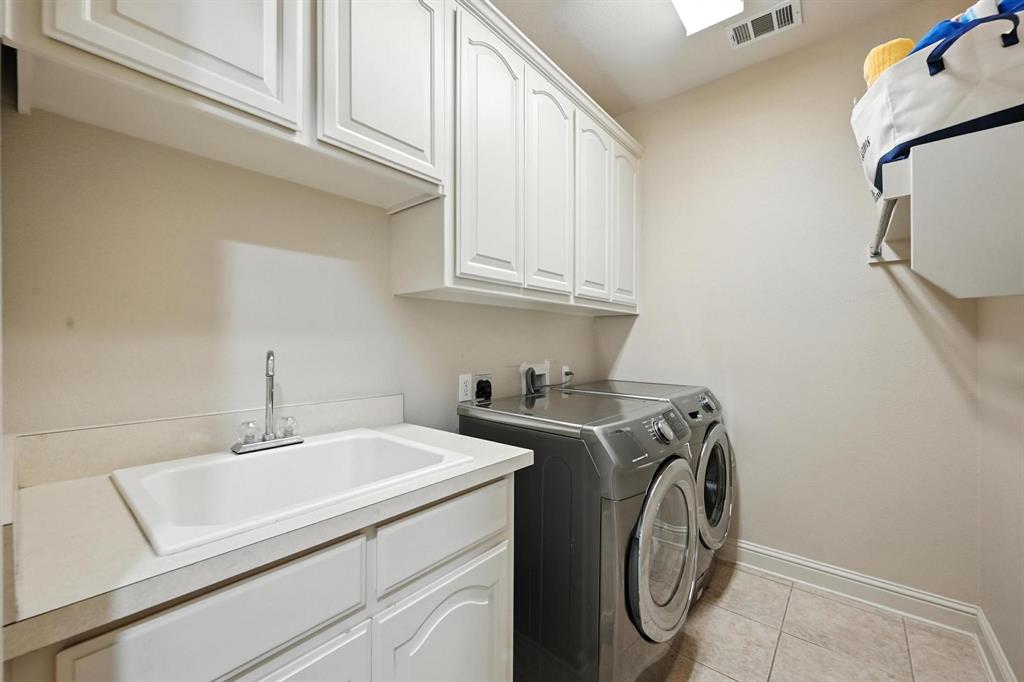 Flower Mound, Texas 75028, United States, 5 Bedrooms Bedrooms, ,5 BathroomsBathrooms,Residential,Active,161258