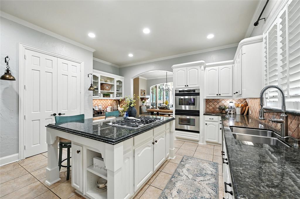 4913 Glenshire Drive