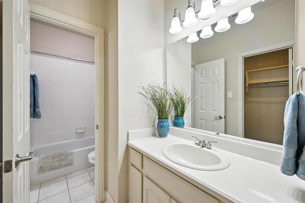 Flower Mound, Texas 75028, United States, 5 Bedrooms Bedrooms, ,5 BathroomsBathrooms,Residential,Active,161258