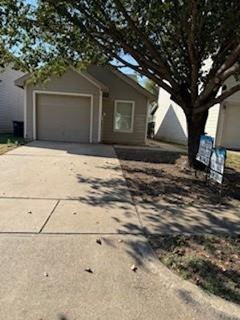 1452 Pine Lane Fort Worth TX 76140
