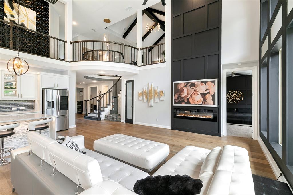 4901 Meadow Creek Drive