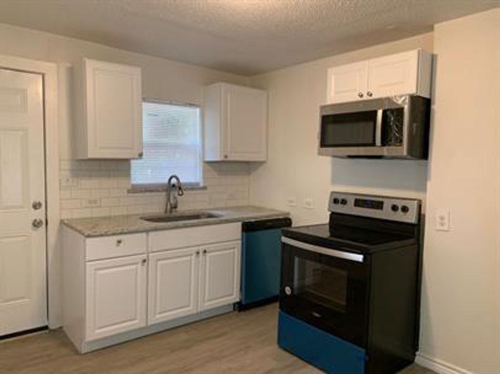 Photo of 1916 Liberty Street, Bonham, TX 75418 (MLS # 21194239)