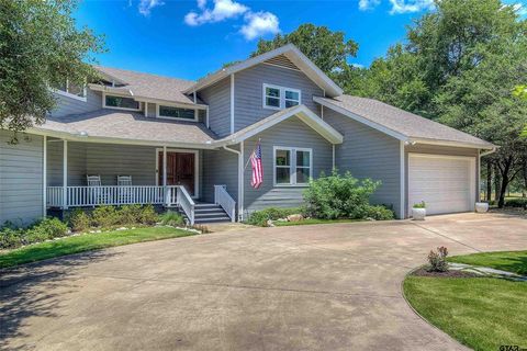 A home in Sulphur Springs