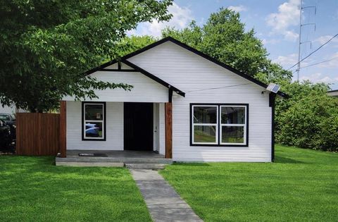 2739 Lawrence Street Dallas TX 75215