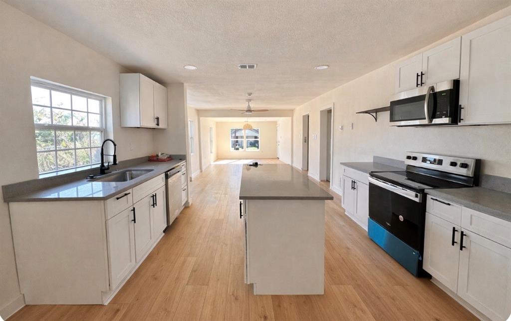 2739 Lawrence Street