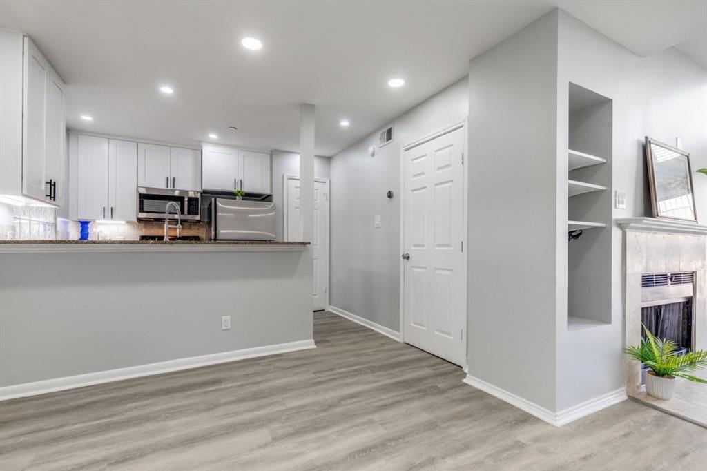 4221 Cole Avenue 202