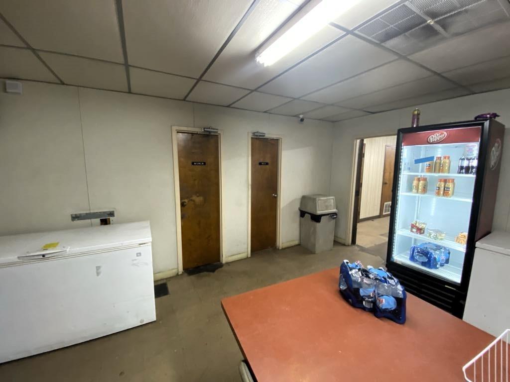 Corsicana - Commercial Sale