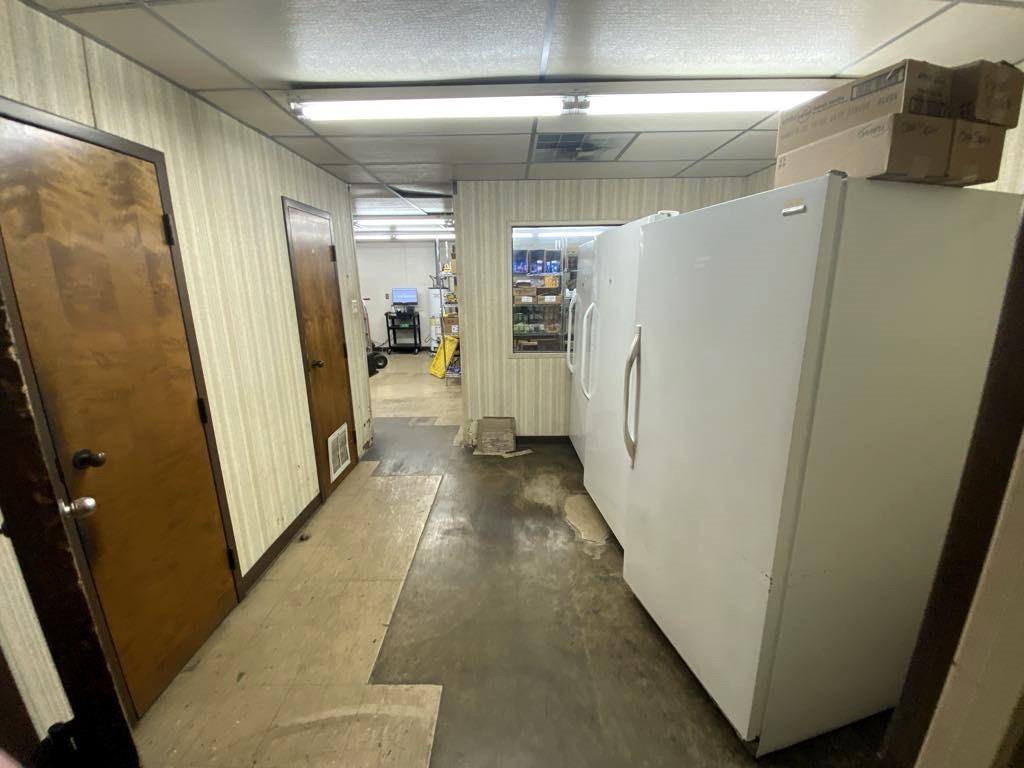 Corsicana - Commercial Sale