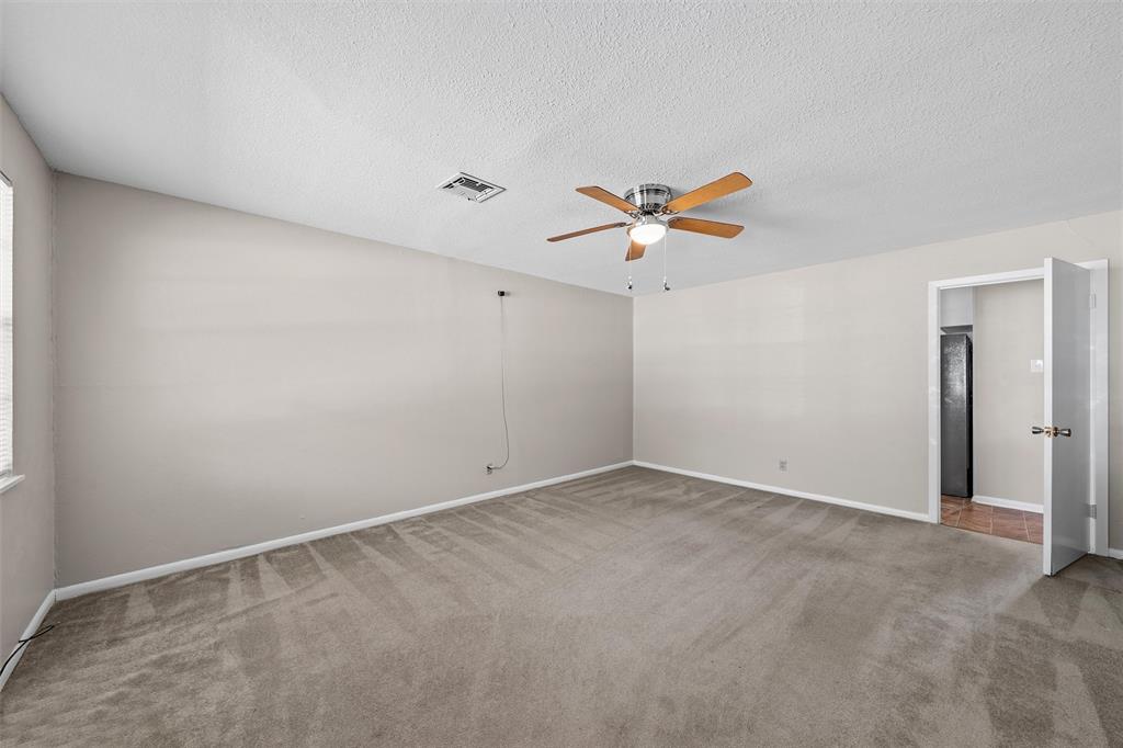107 E Dawn Drive
