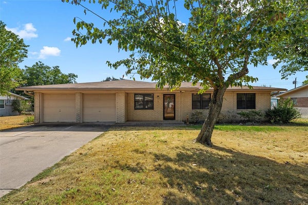 107 E DAWN DR, ROBINSON, TX 76706 - Image da2ae710946452f2ae9725bdae133632/2013767149