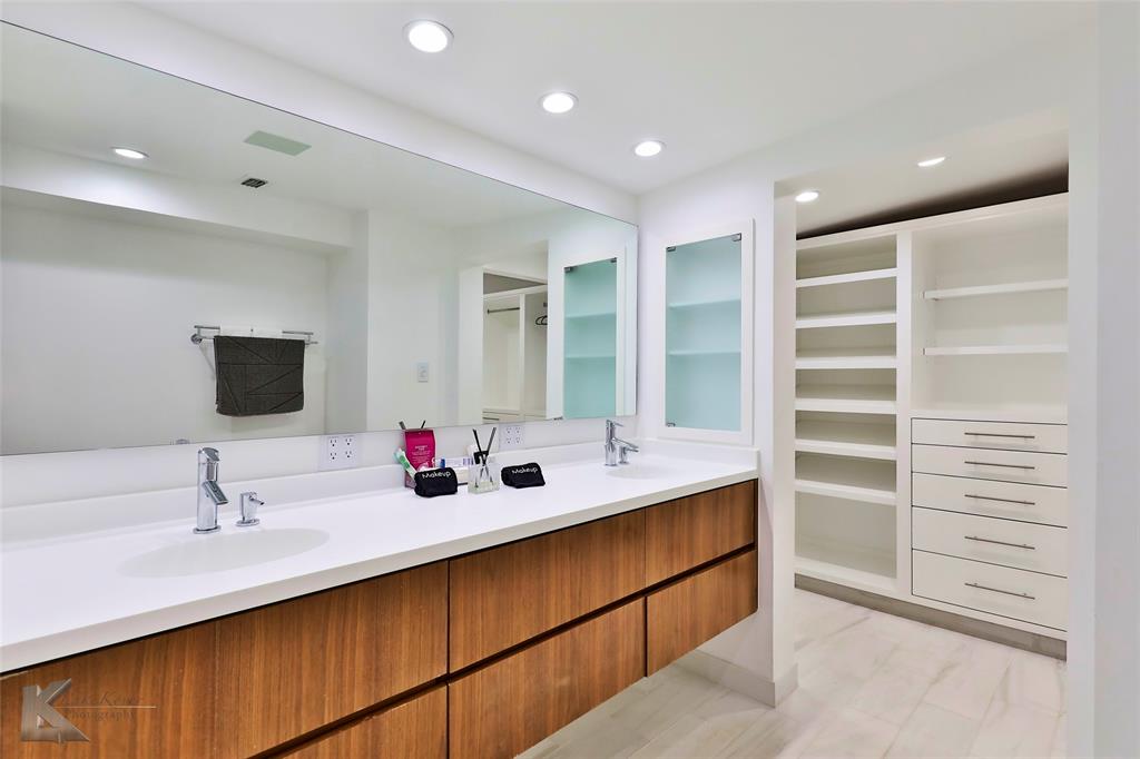 Elm Cove - Residential