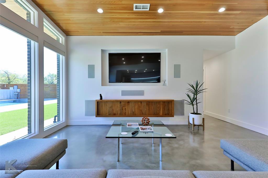 Elm Cove - Residential