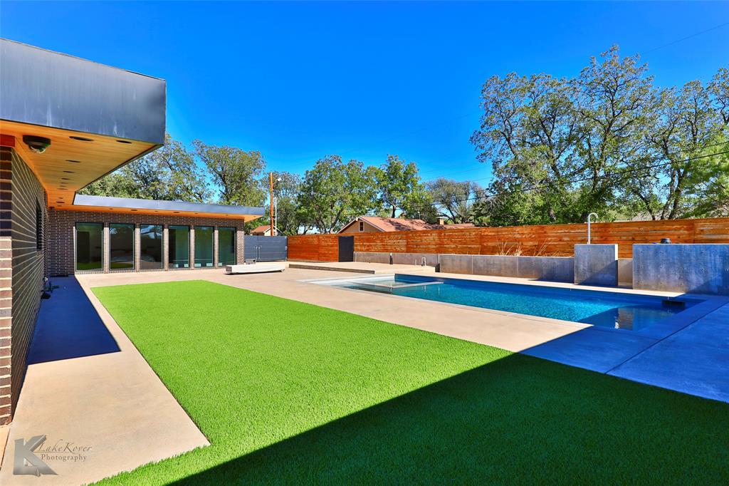 Elm Cove - Residential