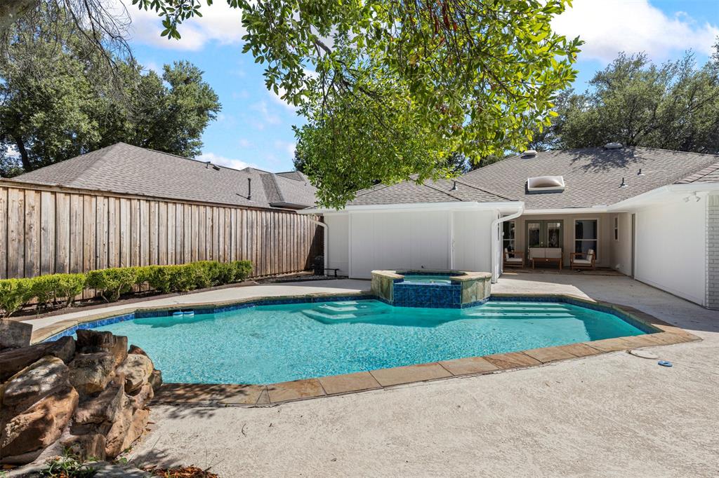 6427 Mimms Drive
